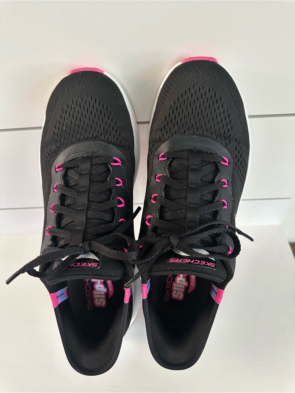 Skechers Arch Fit Slip-Ons Sneakers Like New - Picture 3 of 9